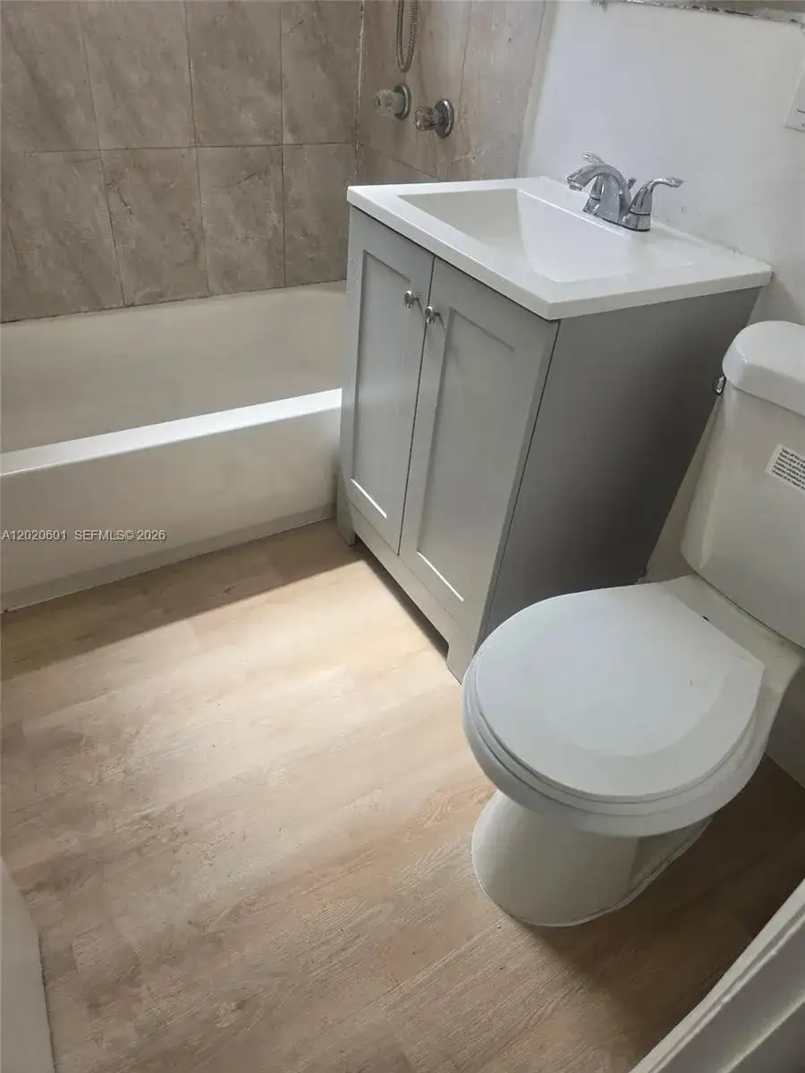 1820 NW 73rd St, Miami FL 33147 photo 5