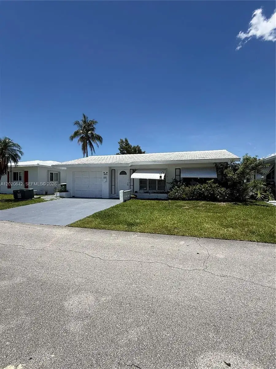 8107 NW 58th Pl # 8107, Tamarac FL 33321 photo 2