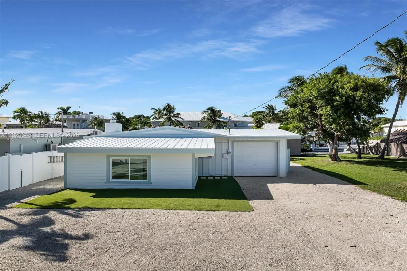 251 Azalea St, Plantation Key FL 33070 photo 2