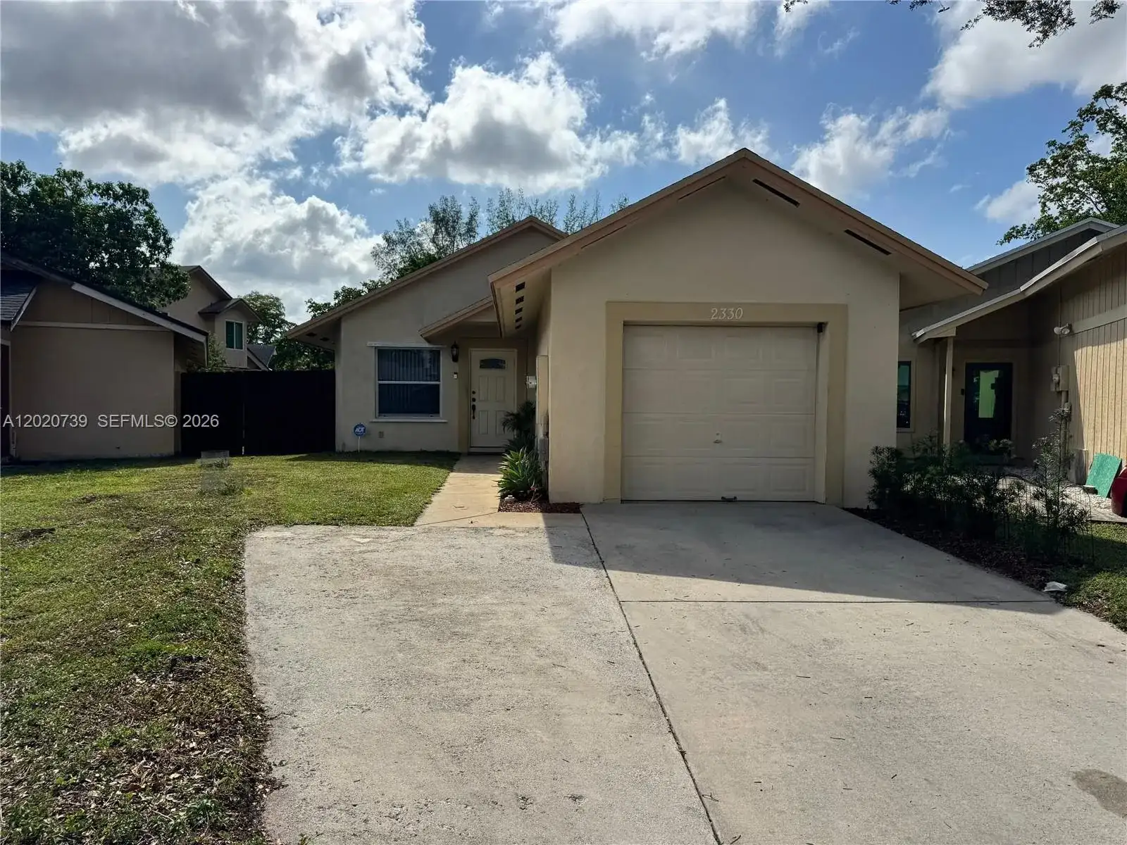 2330 SW 80th Ter, Miramar FL 33025 photo 2