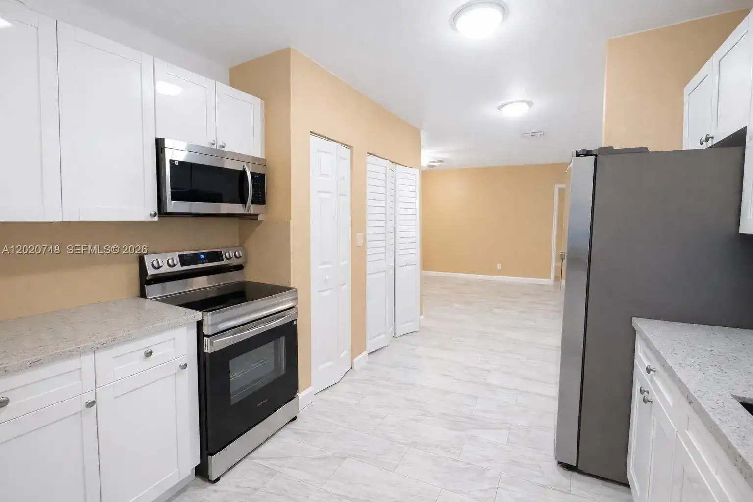 1015 NW 8th Ave # A, Fort Lauderdale FL 33311 photo 4