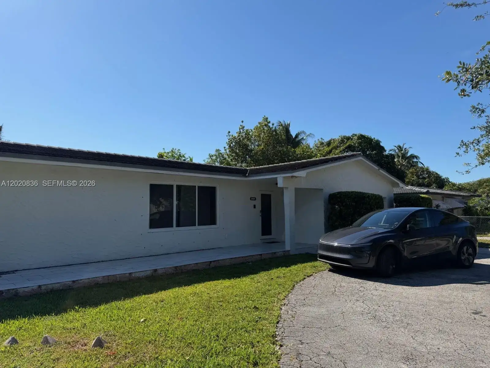 13425 NW 2nd Ave, Miami FL 33168 photo 2