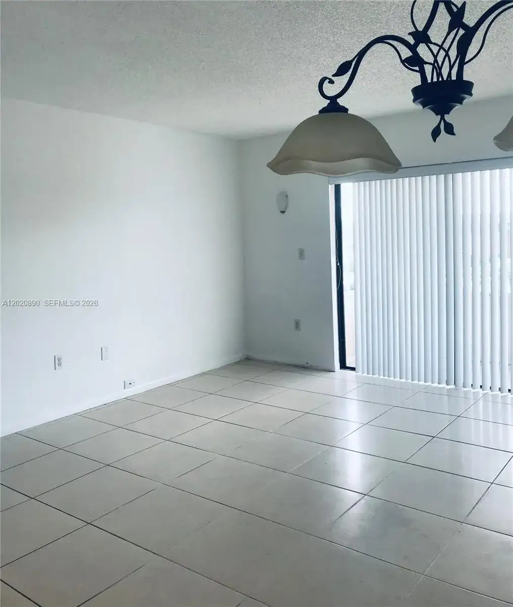 17600 NW 68th Ave # B3006, Hialeah FL 33015 photo 4