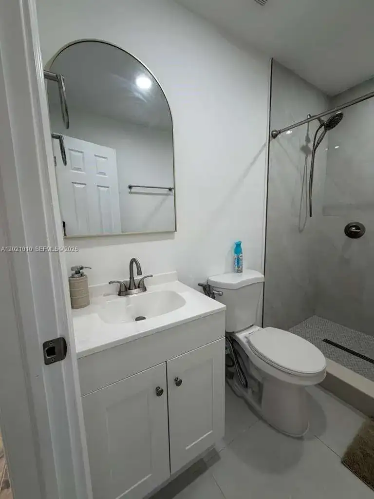 19316 SW 121st Ave # 1, Miami FL 33177 photo 2