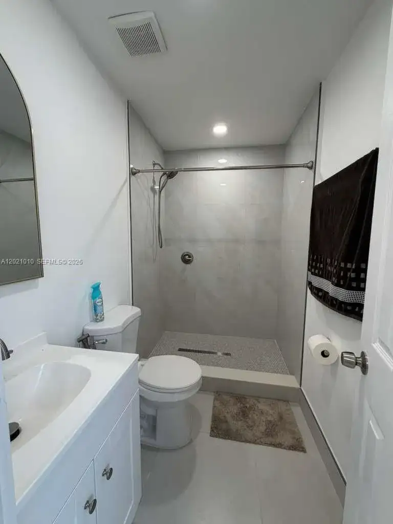 19316 SW 121st Ave # 1, Miami FL 33177 photo 3