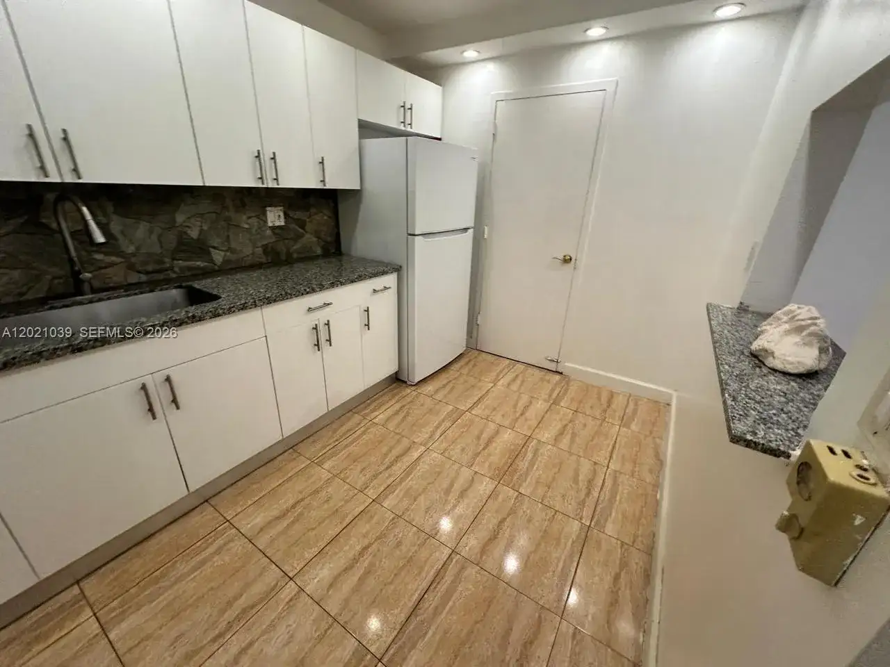 1470 NE 125th Ter # 412, North Miami FL 33161 photo 5