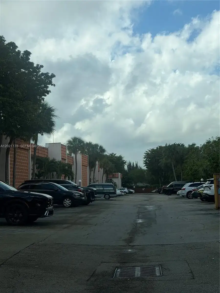 7610 Stirling Rd # 205G, Davie FL 33024 photo 3