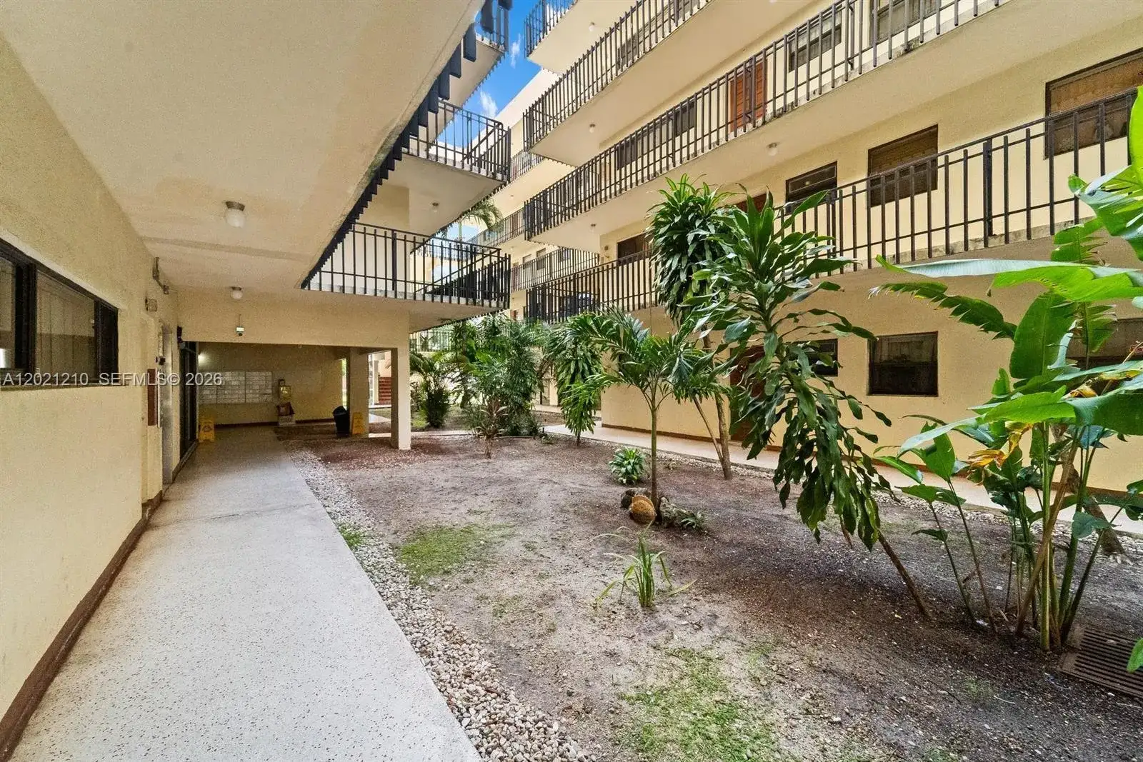 650 NE 149th St # 407A, Miami FL 33161 photo 3