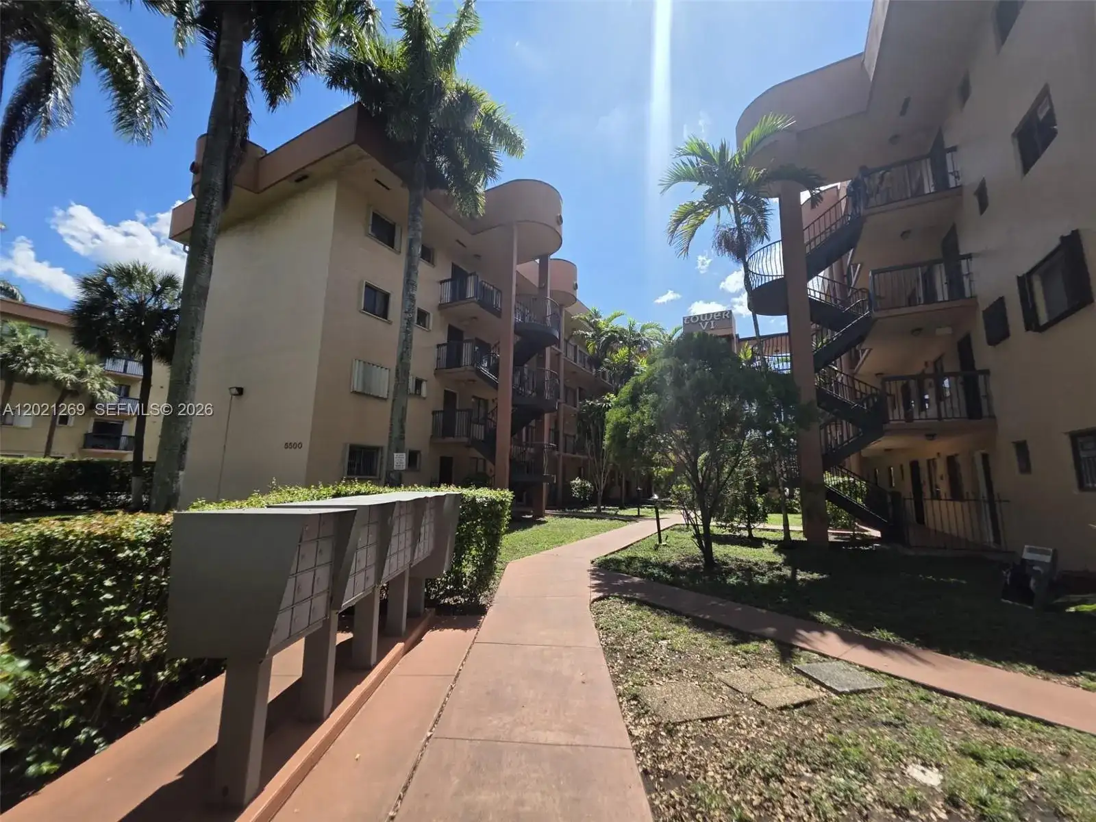 5560 W 21st Ct # 308, Hialeah FL 33016 photo 3