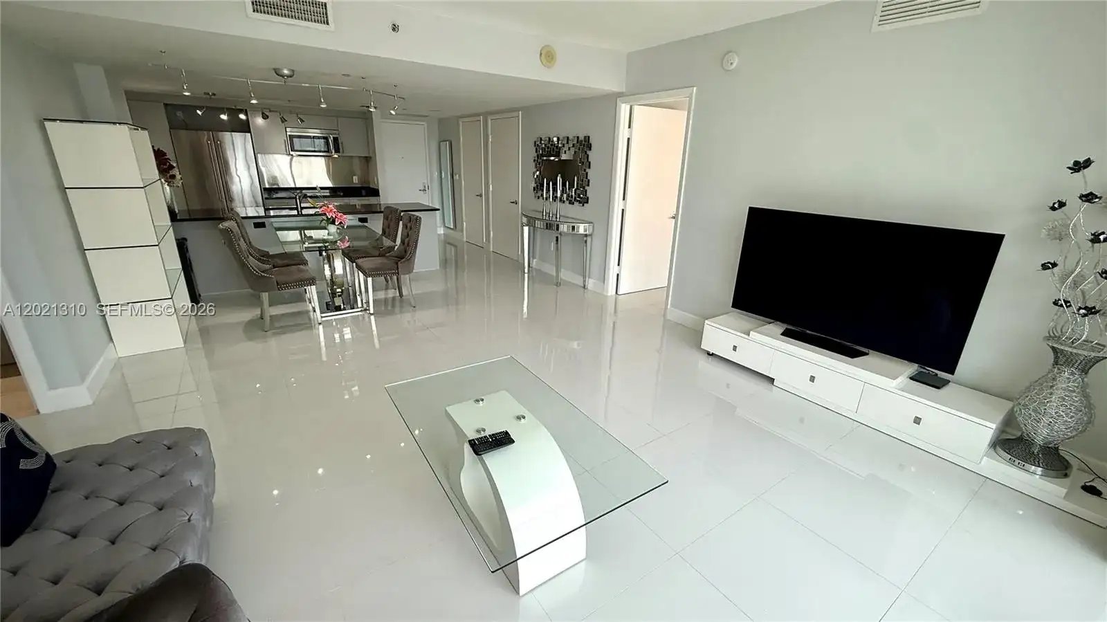 50 Biscayne Blvd # 2501, Miami FL 33132 photo 5