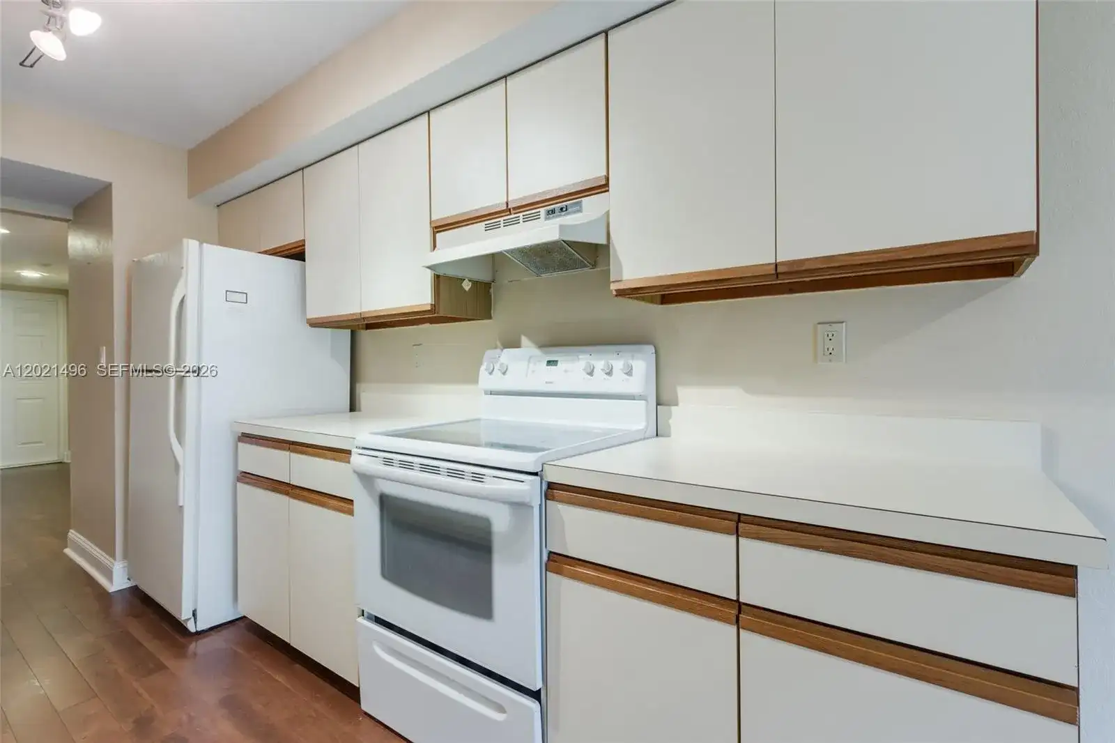 1420 Sheridan St # 3H, Hollywood FL 33020 photo 5