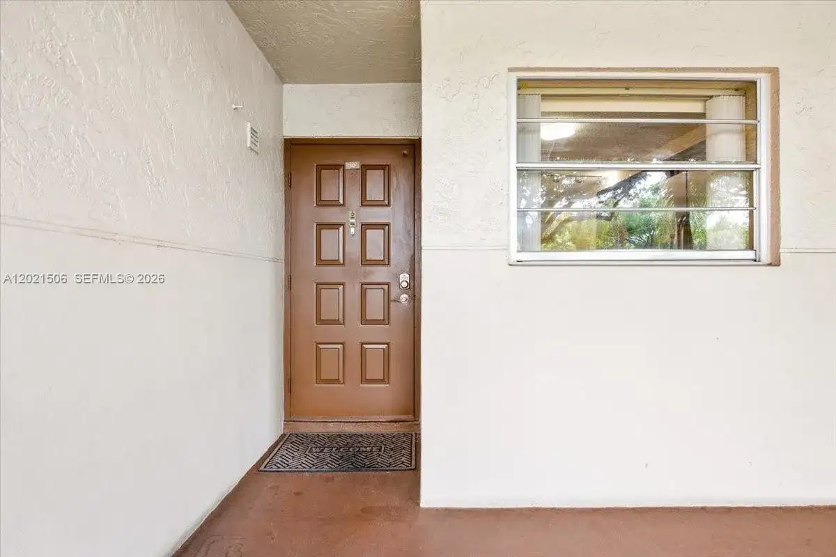 9501 Seagrape Dr # 102, Davie FL 33324 photo 2