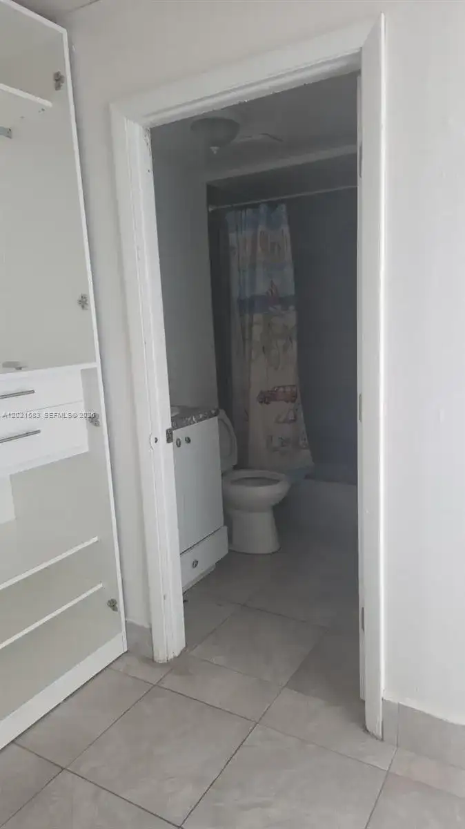 3585 NW 154th Ter, Miami Gardens FL 33054 photo 3