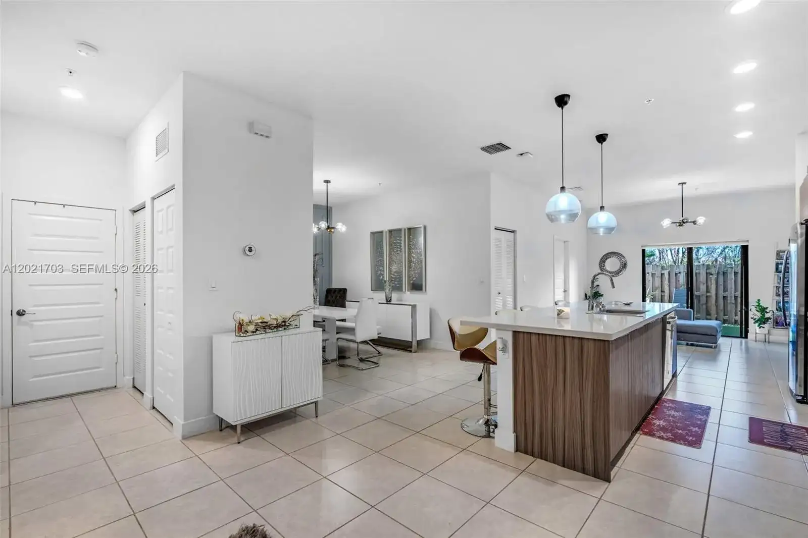 8015 NW 104th Ave # 3, Doral FL 33178 photo 2