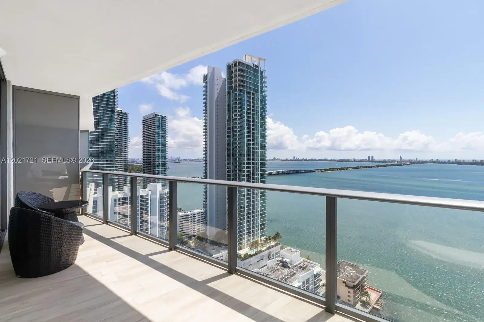 460 NE 28th St # 3105, Miami FL 33137 photo 2