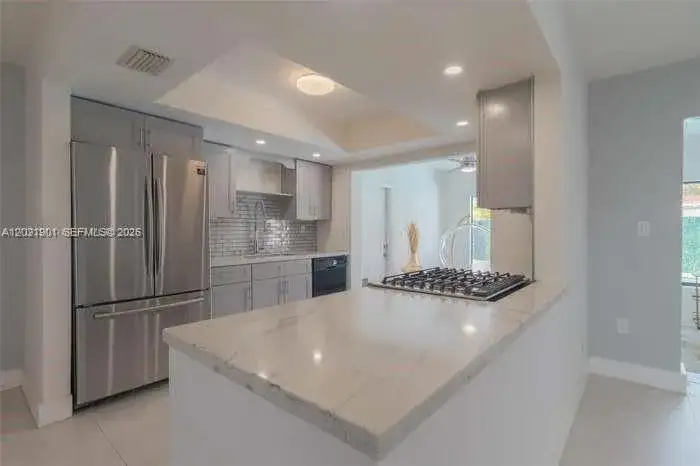 8531 NW 25th St, Sunrise FL 33322 photo 5