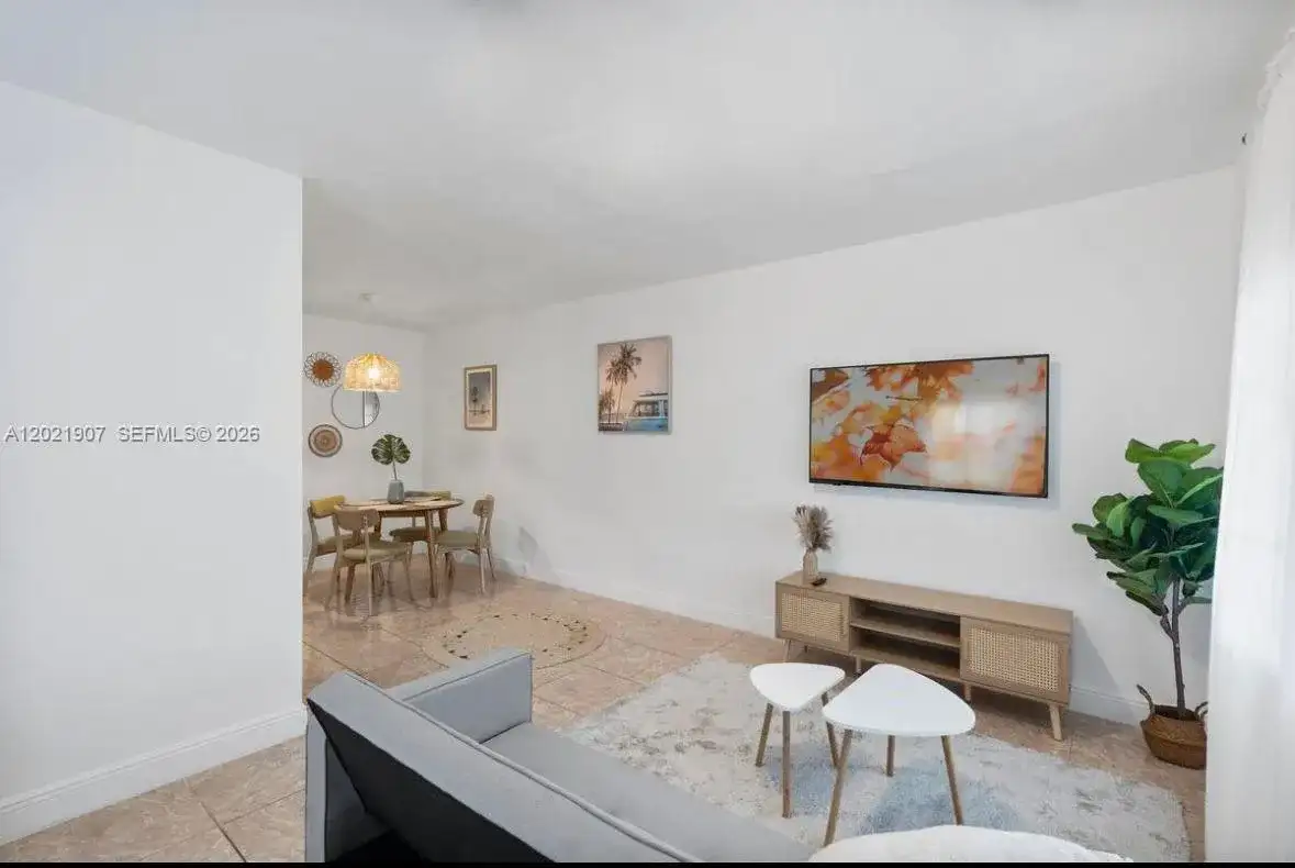 1947 NW 33rd St # 1, Miami FL 33142 photo 4