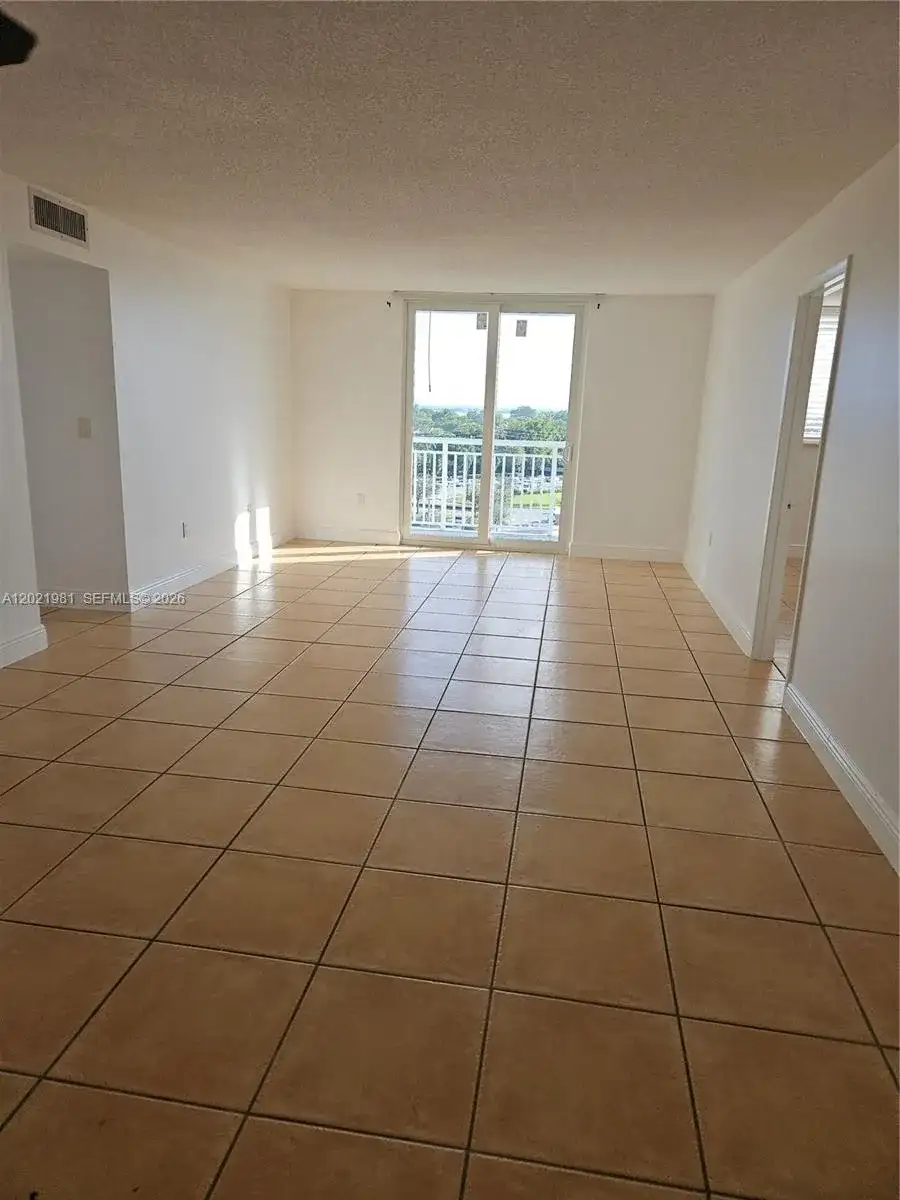1251 NE 108th St # 801, Miami FL 33161 photo 5
