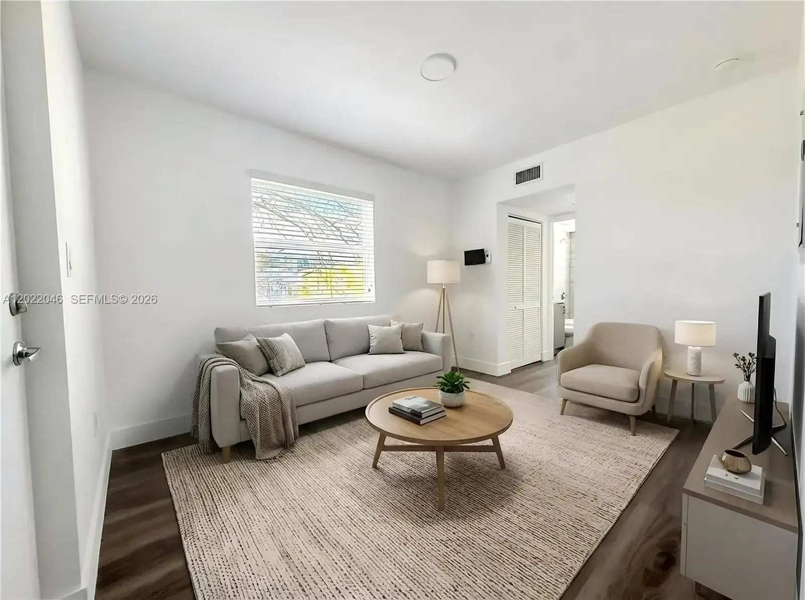 1710 NW 1st Ct # 15, Miami FL 33136 photo 3