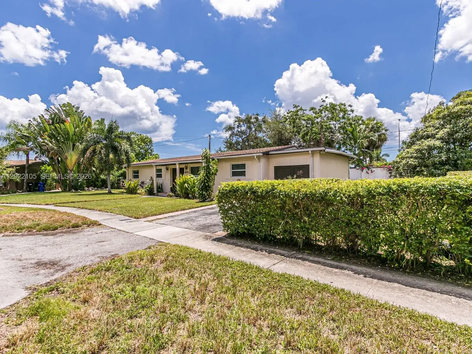 870 NE 182nd St, North Miami Beach FL 33162 photo 4