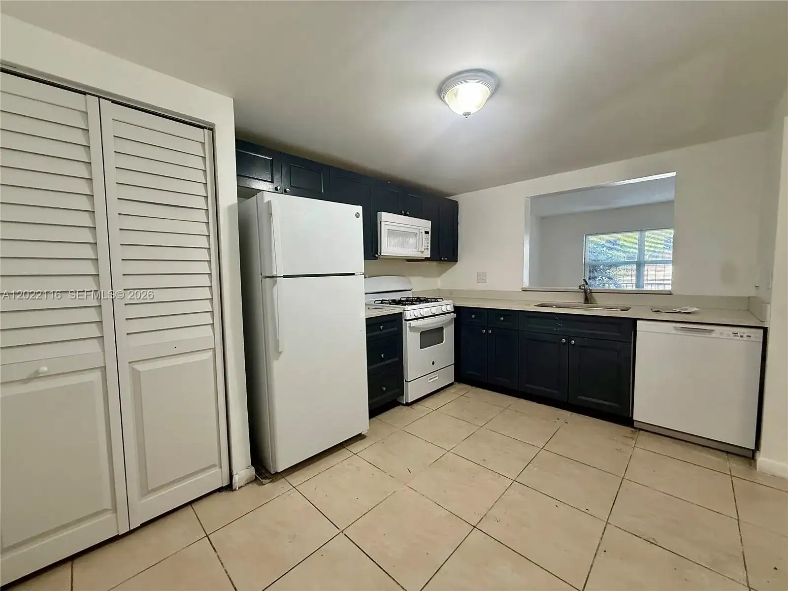 18101 NW 68th Ave # B102, Hialeah FL 33015 photo 2