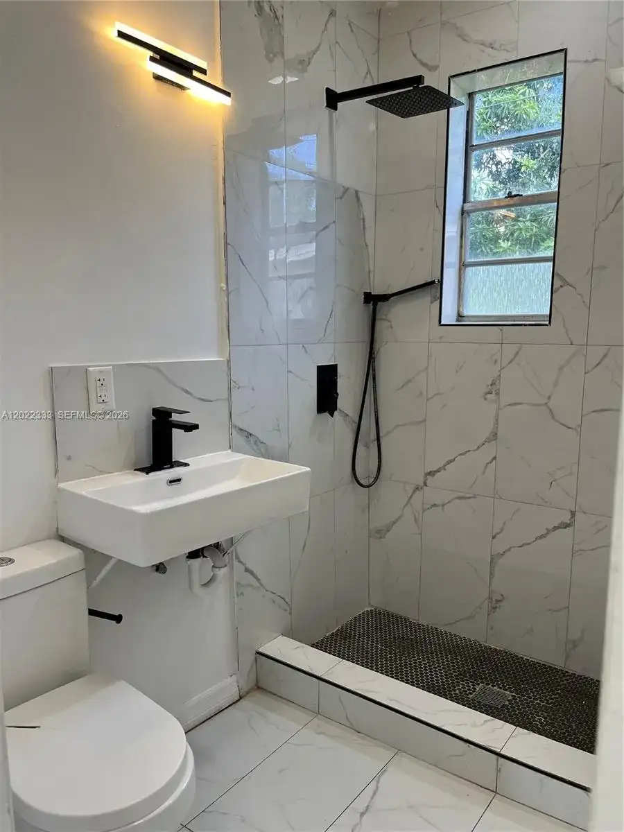14155 NE 14th Ave, North Miami FL 33161 photo 4