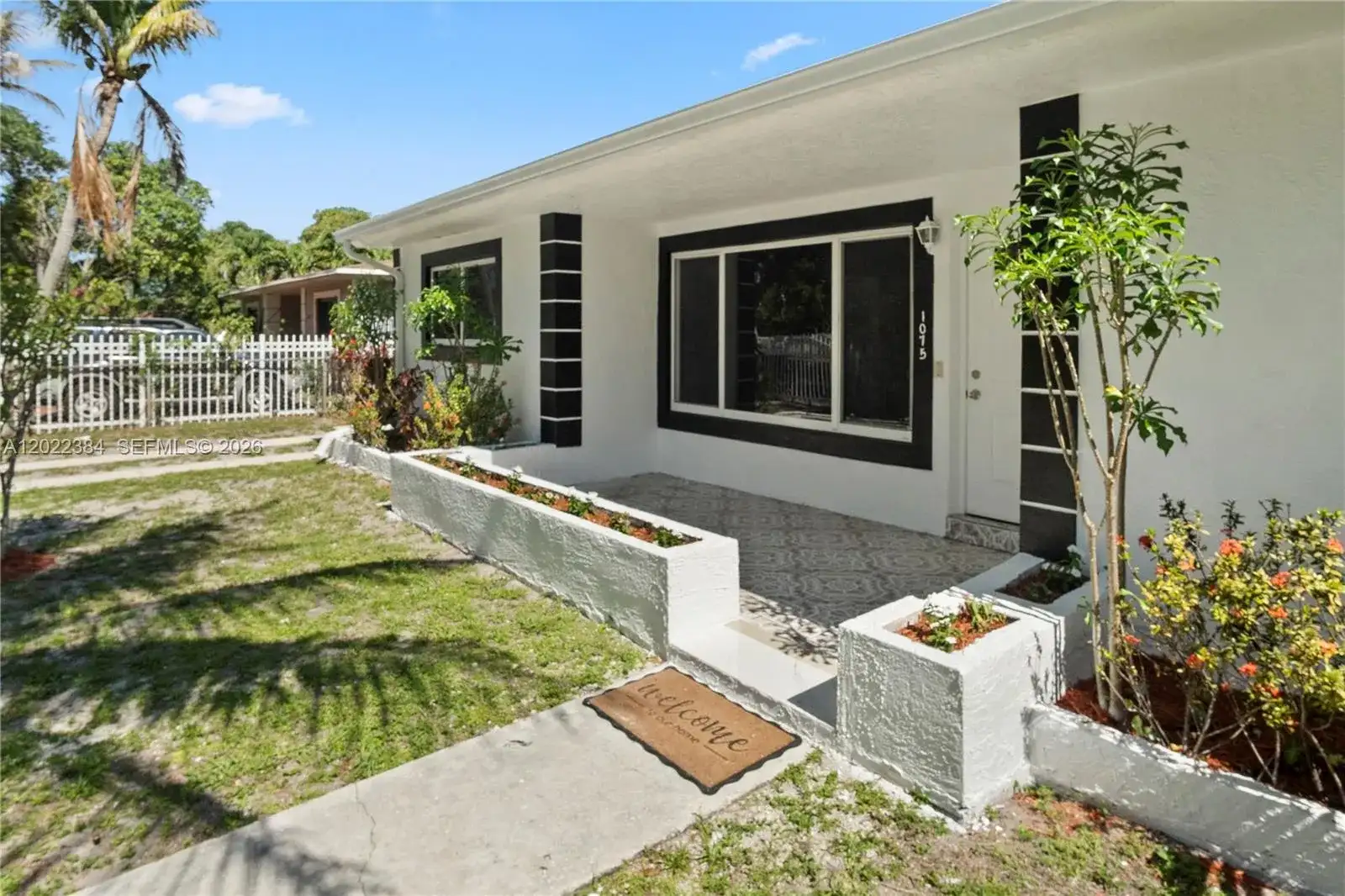 1075 NW 127th St, North Miami FL 33168 photo 2