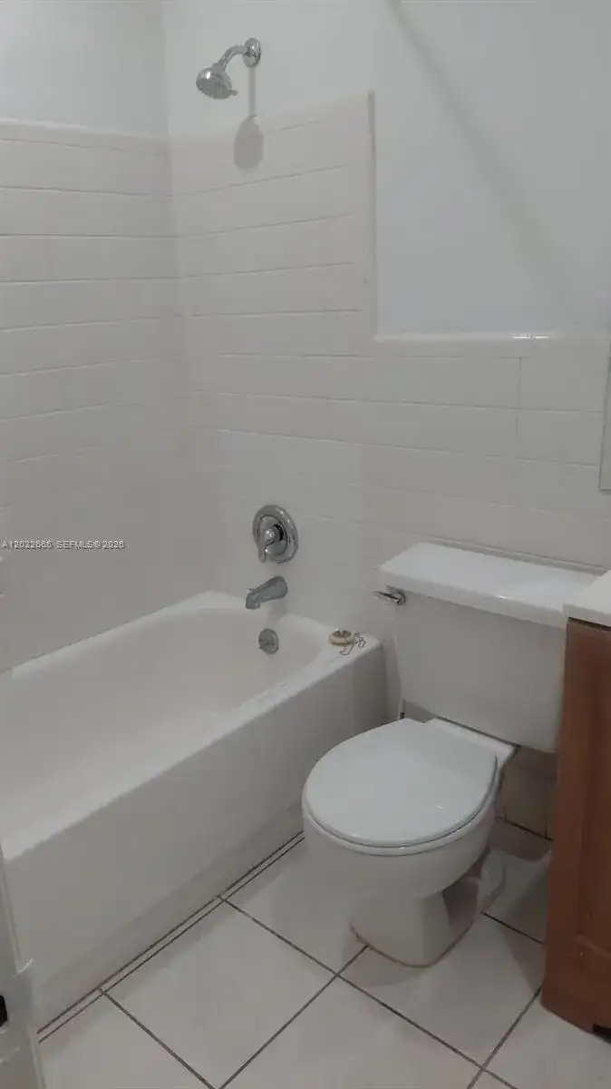 5420 NW 11th St # 307, Plantation FL 33313 photo 3