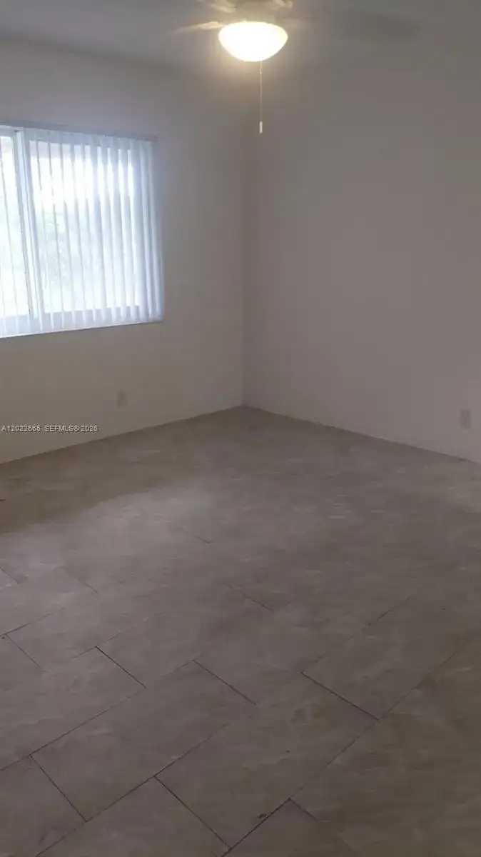 5420 NW 11th St # 307, Plantation FL 33313 photo 4