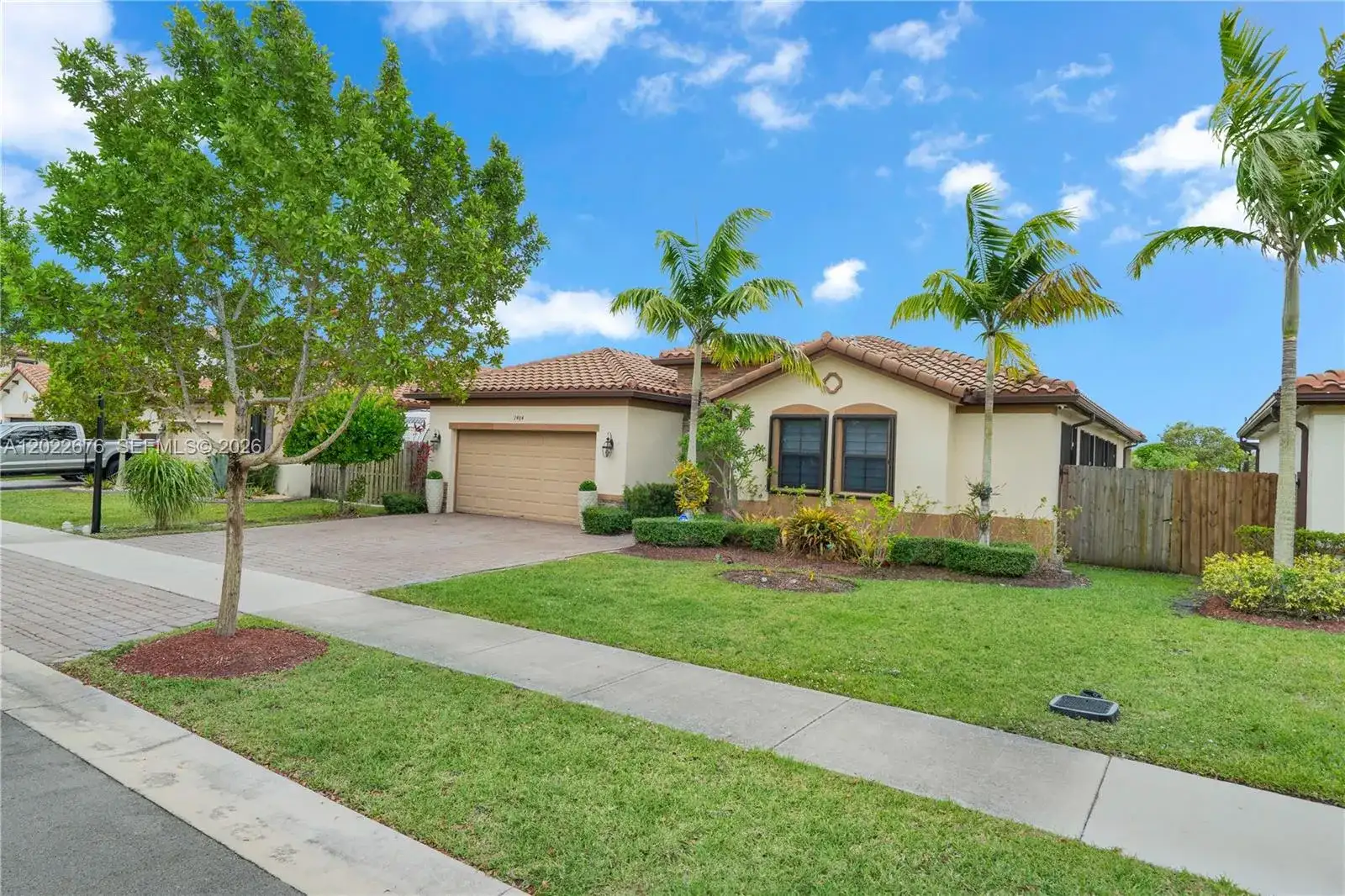 2484 SE 1st St, Homestead FL 33033 photo 2