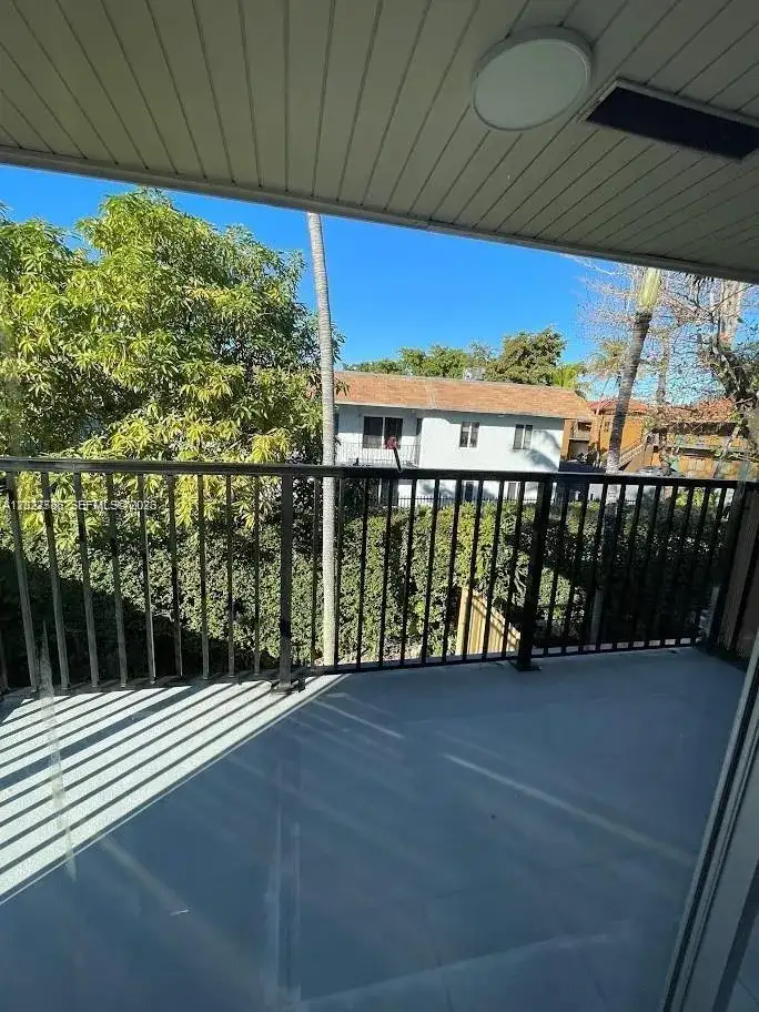 4271 NW 11th St # 1, Miami FL 33126 photo 2