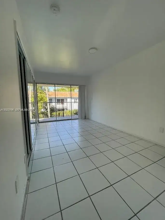4271 NW 11th St # 1, Miami FL 33126 photo 4