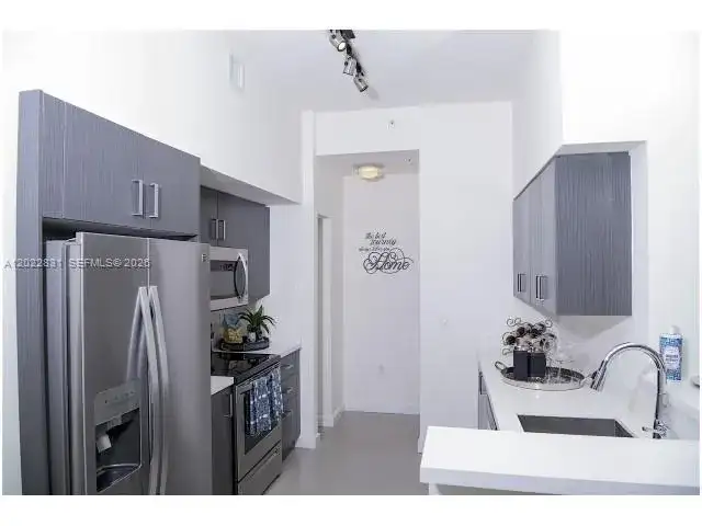 729 NW 2nd St # 529, Miami FL 33128 photo 4