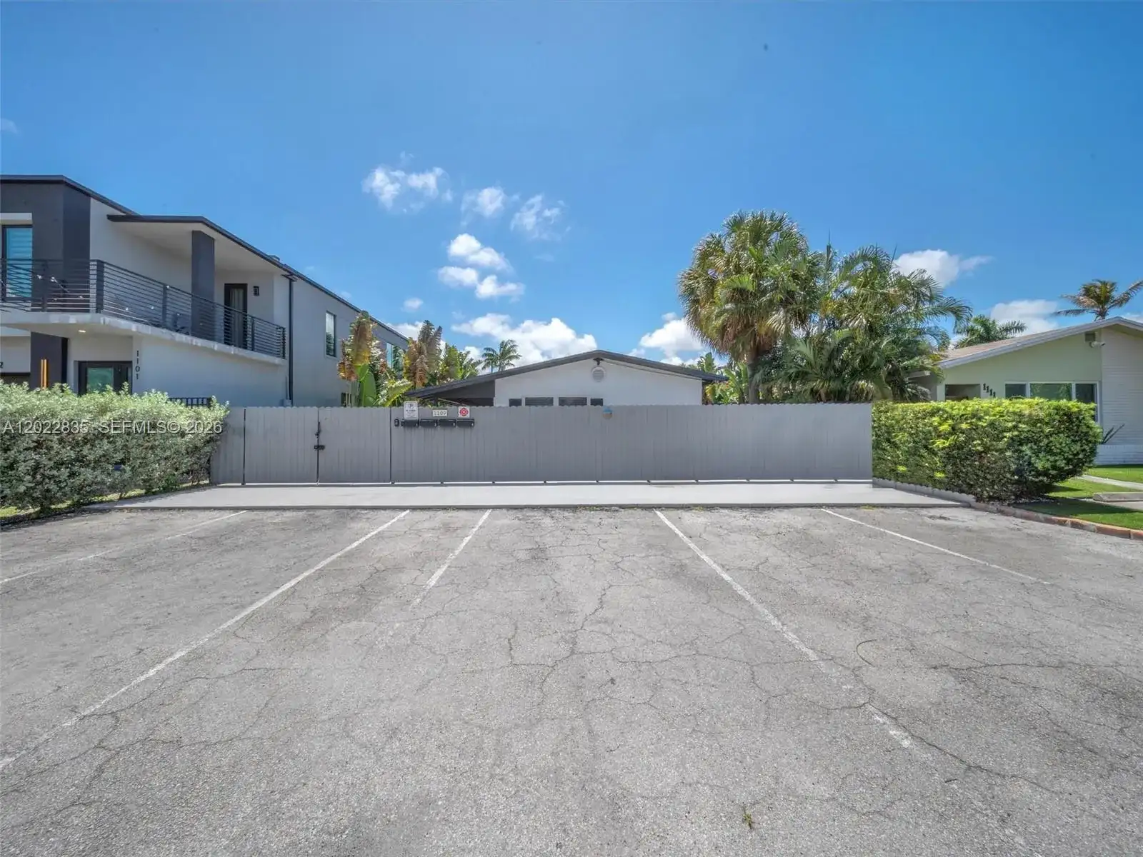 1109 NE 16th Ter, Fort Lauderdale FL 33304 photo 3