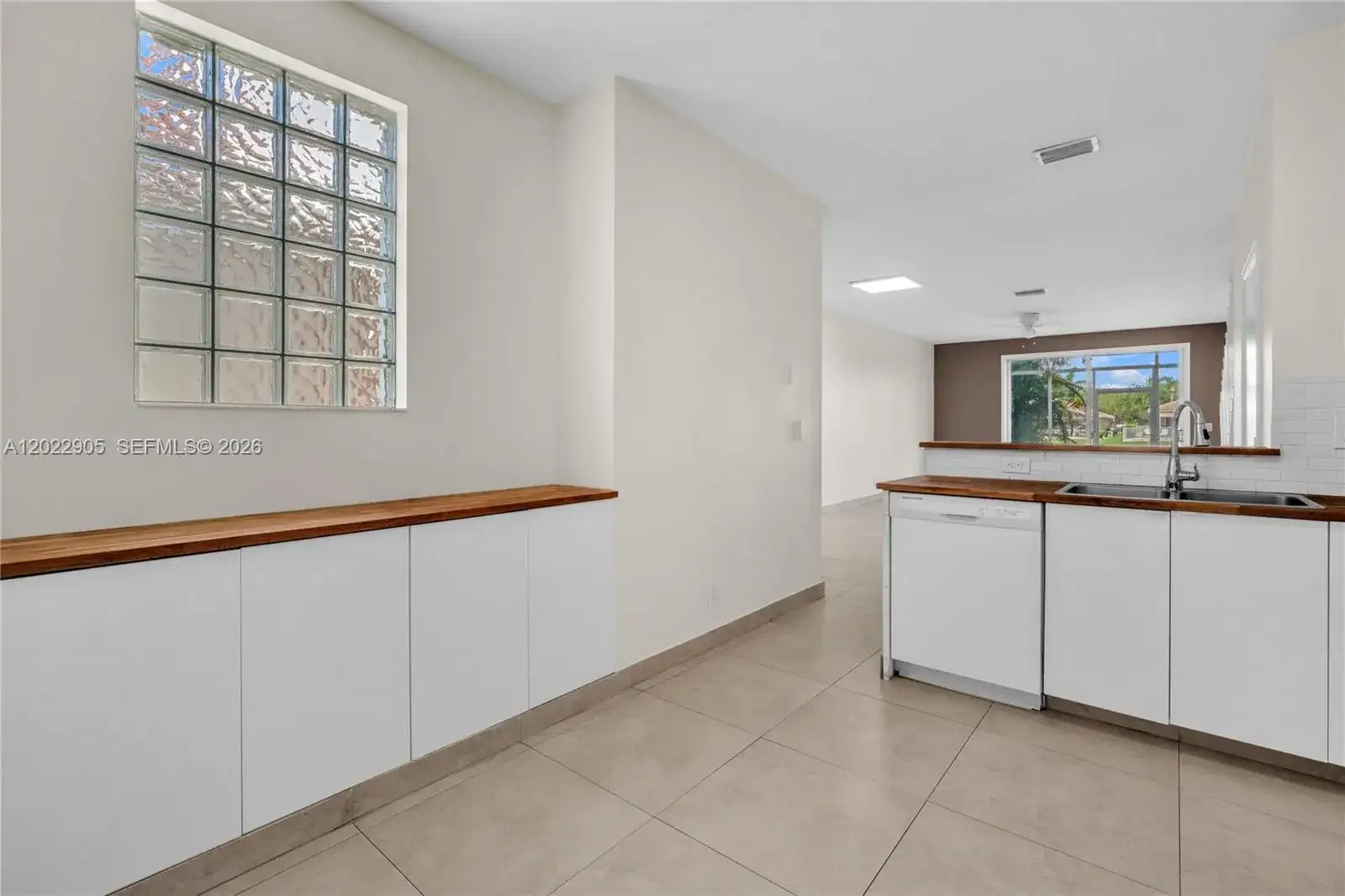 3698 San Simeon Cir, Weston FL 33331 photo 4