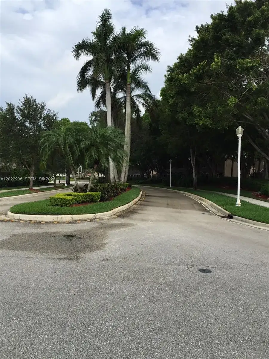1804 Salerno Cir # 1804, Weston FL 33327 photo 2