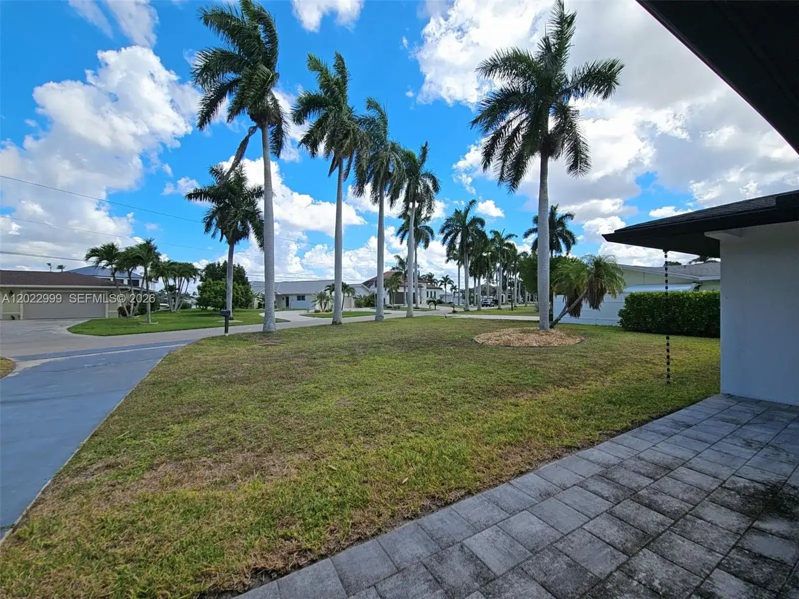 112 BAYSHORE DR, Cape Coral FL 33904 photo 3