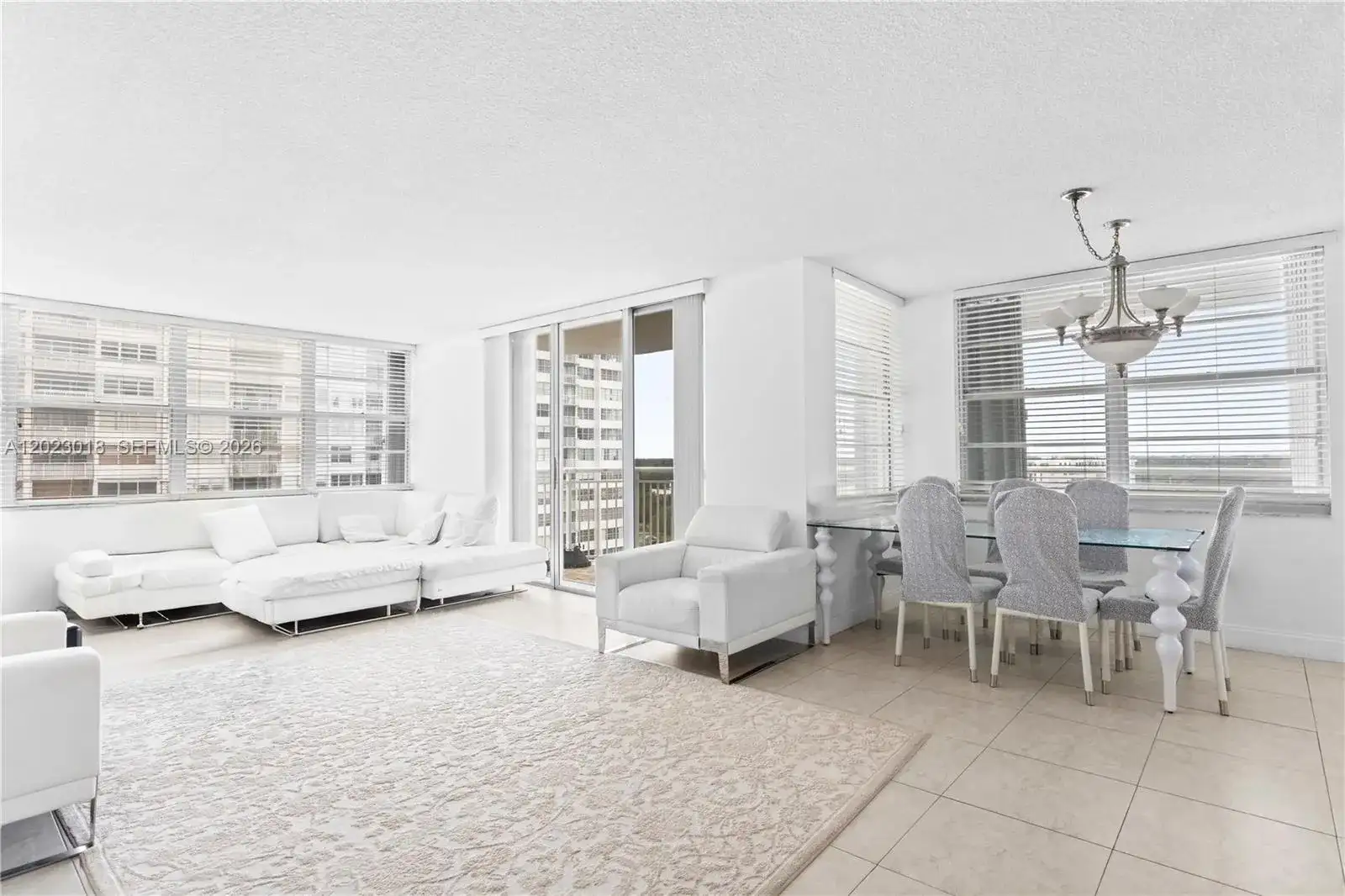18051 Biscayne Blvd # 1105, Aventura FL 33160 photo 2