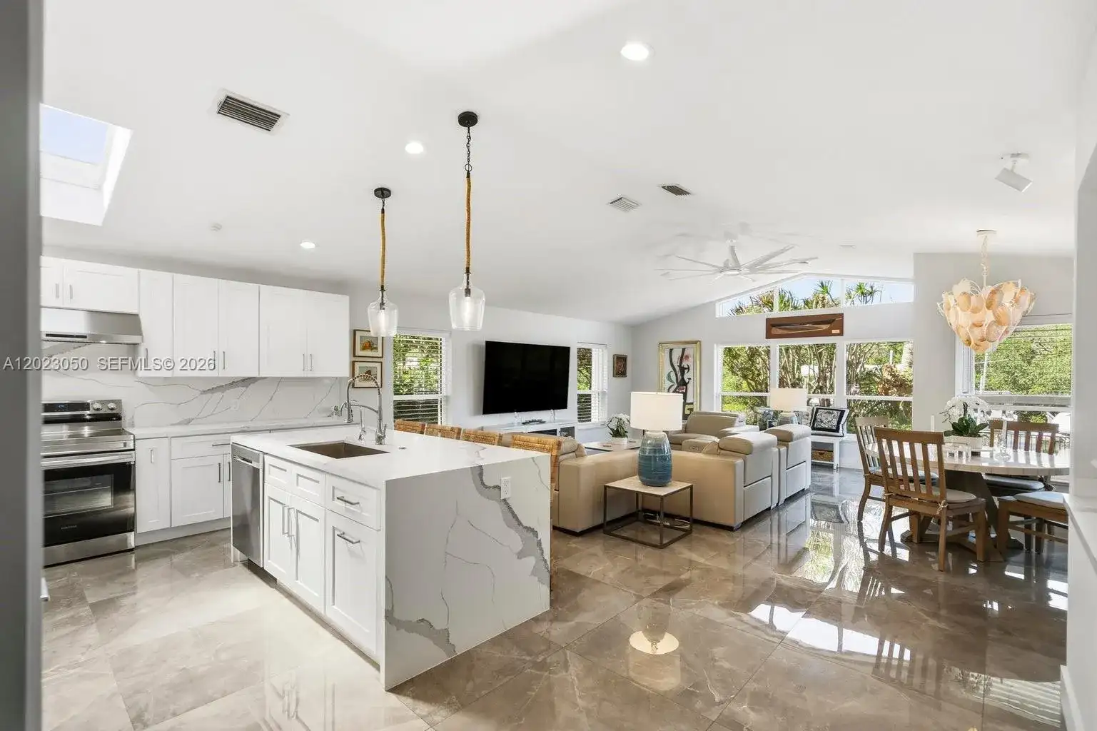 8565 SE Palm St, Hobe Sound FL 33455 photo 4