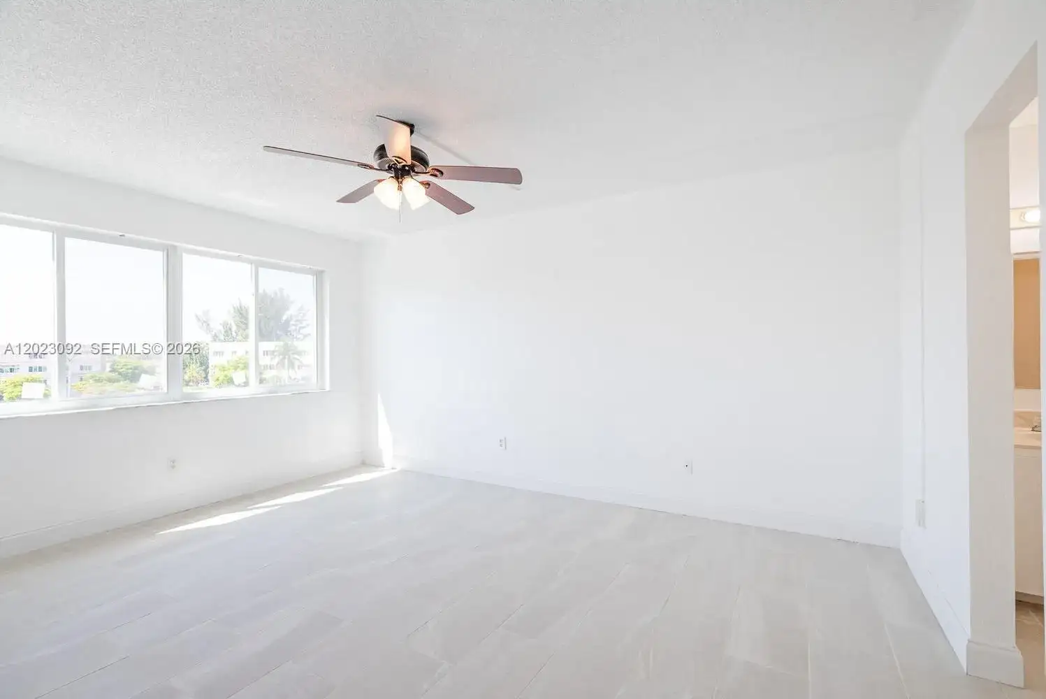 14840 Naranja Lakes Blvd, Homestead FL 33032 photo 2