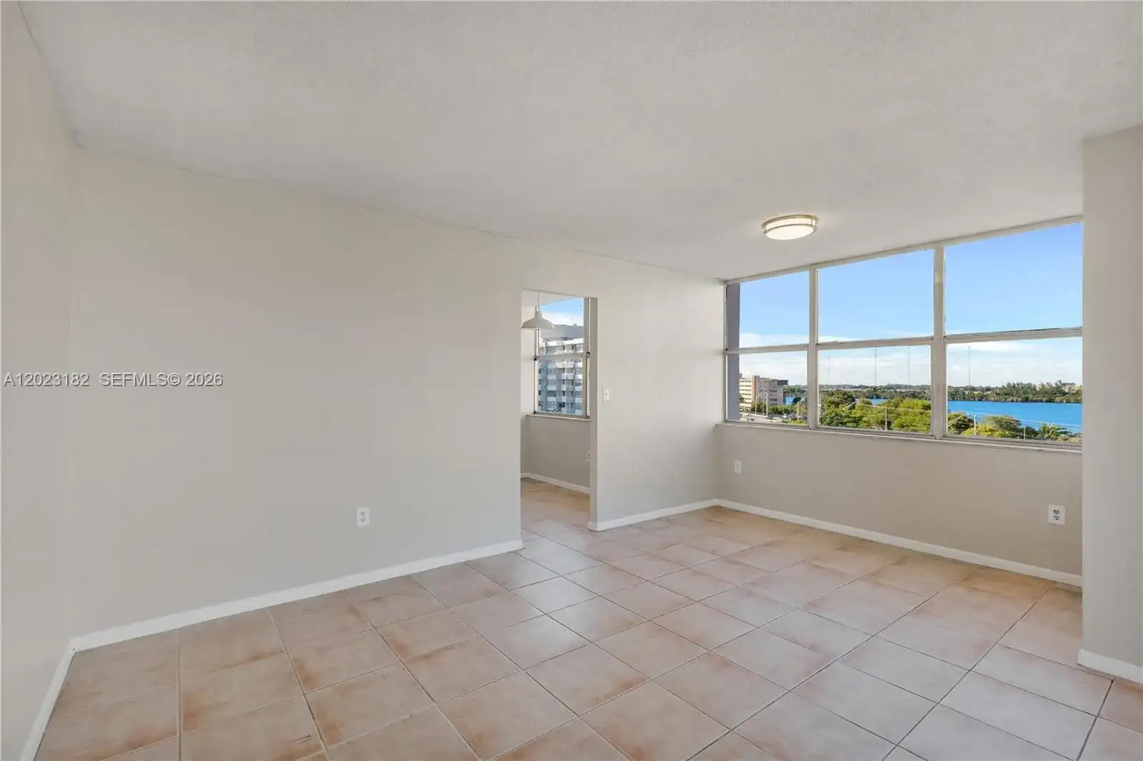 1300 NE Miami Gardens Dr # 714E, Miami FL 33179 photo 4