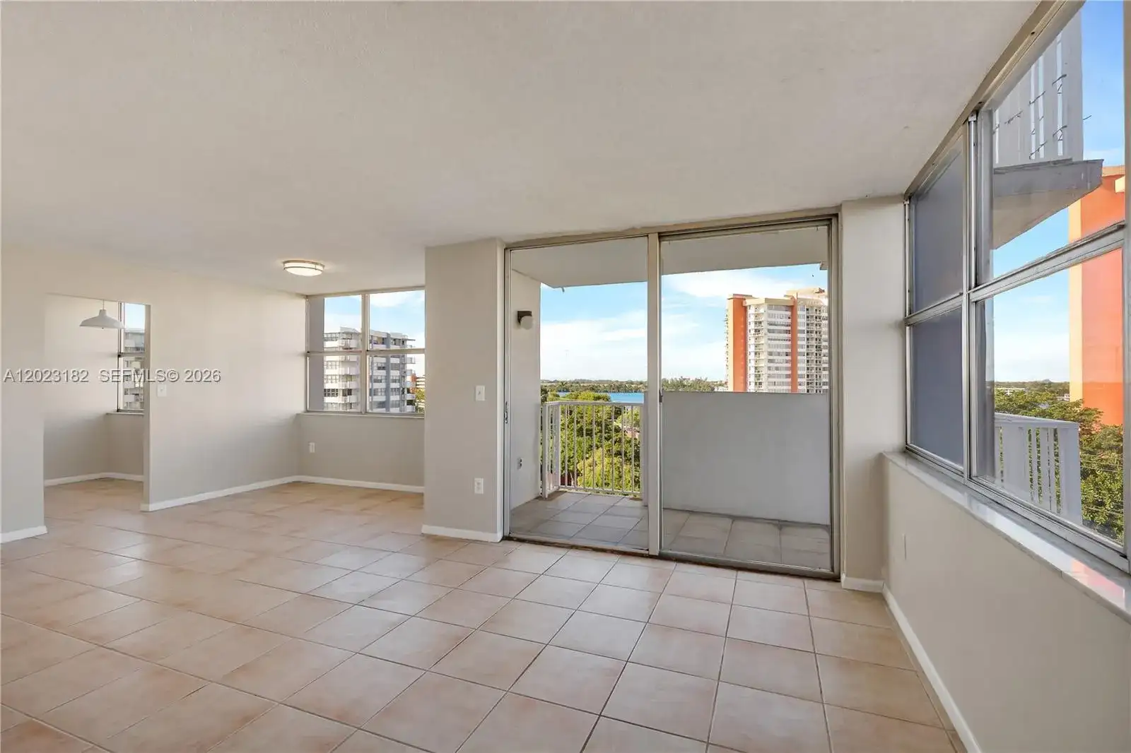 1300 NE Miami Gardens Dr # 714E, Miami FL 33179 photo 5