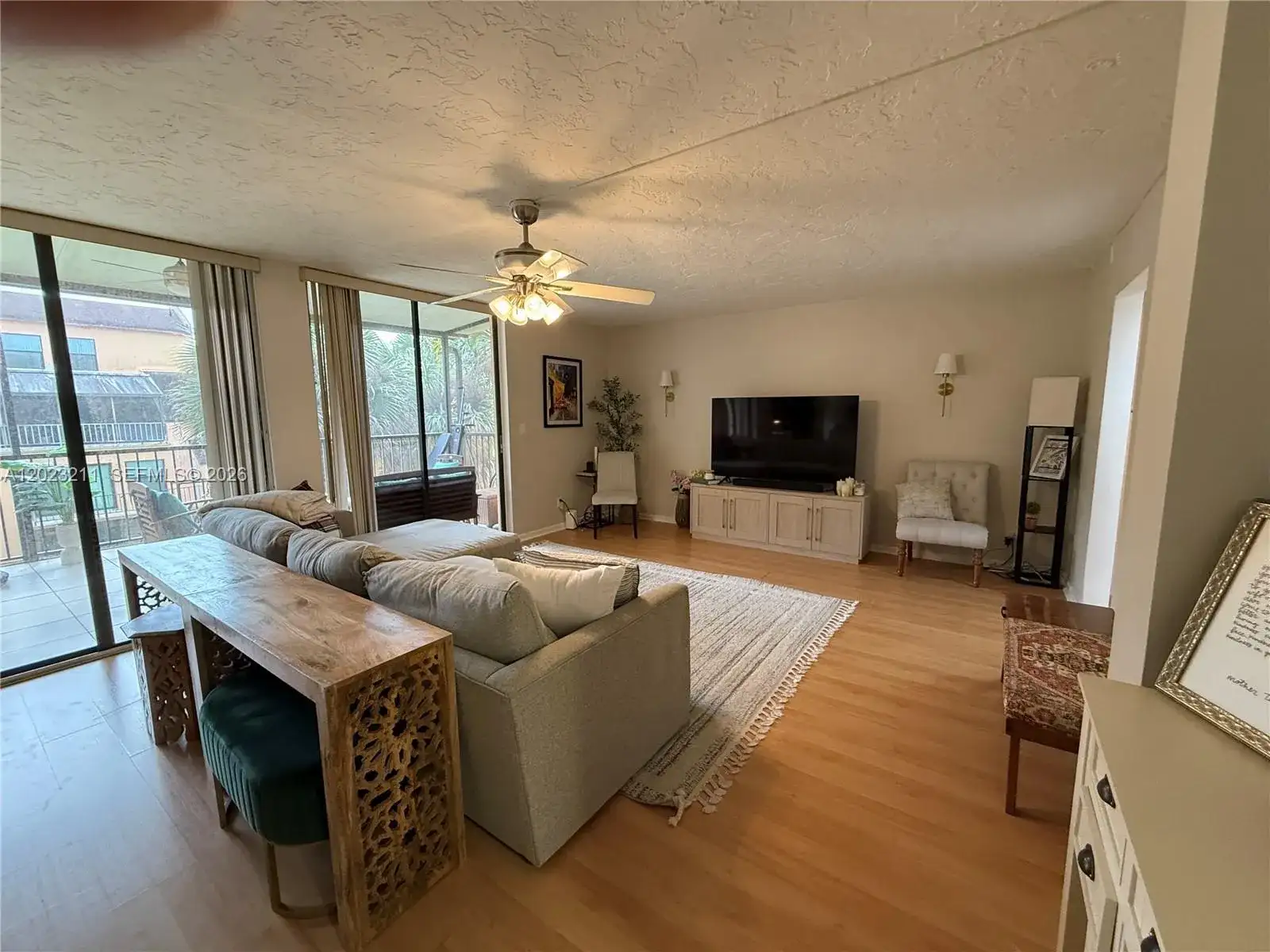 450 Commodore Dr # 306, Plantation FL 33325 photo 2