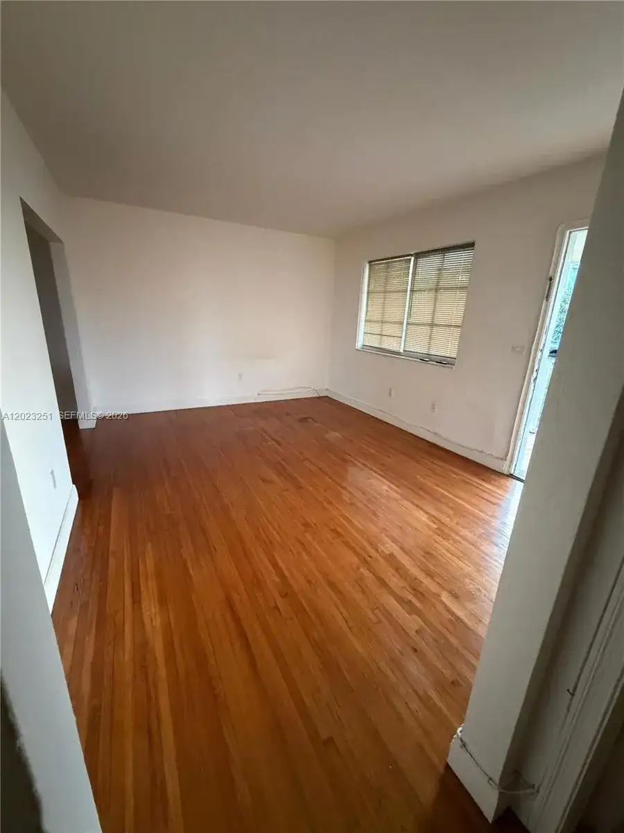 2200 Calais Dr # 5, Miami Beach FL 33141 photo 4
