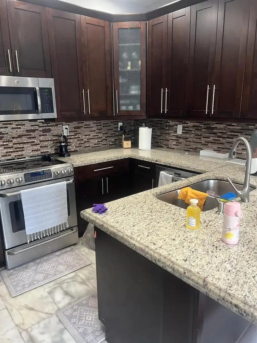 4301 SW 160th Ave # 215, Miramar FL 33027 photo 4