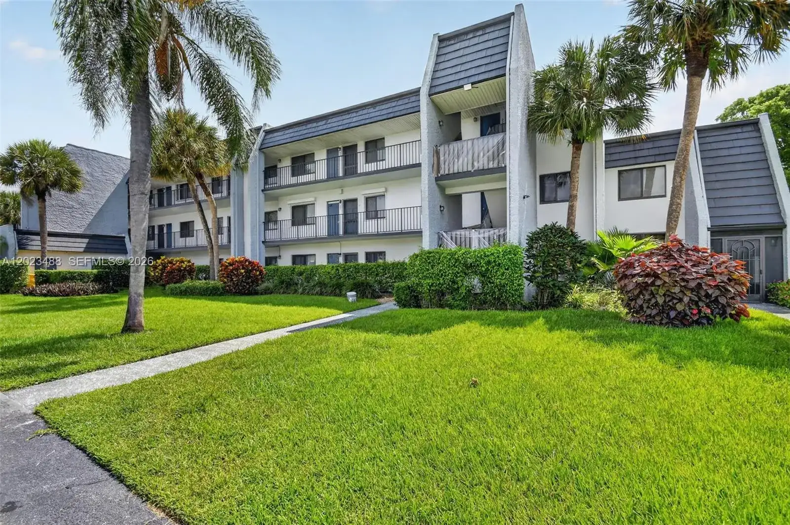 4230 Deste Ct # 107, Lake Worth FL 33467 photo 2