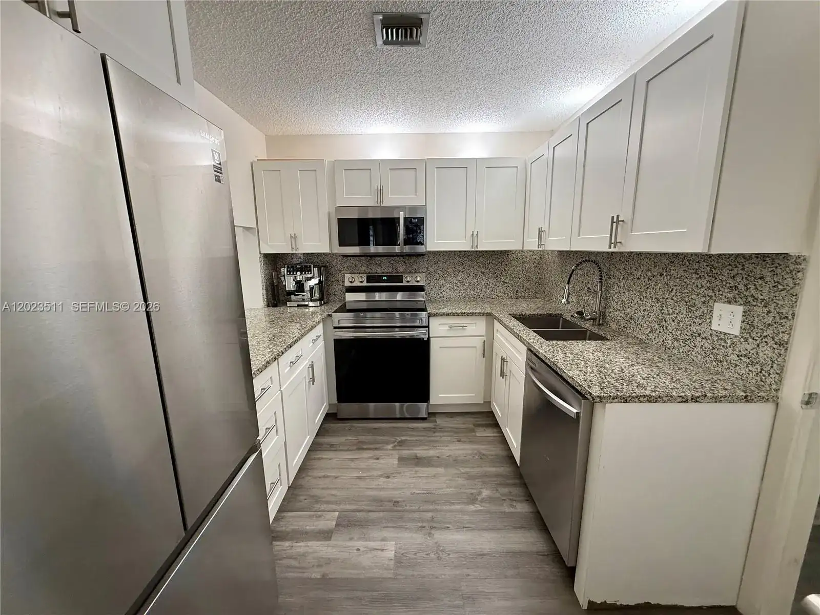 4300 S Landar Dr, Lake Worth FL 33463 photo 2