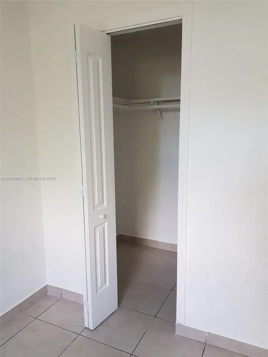606 W 81st St # 314, Hialeah FL 33014 photo 5