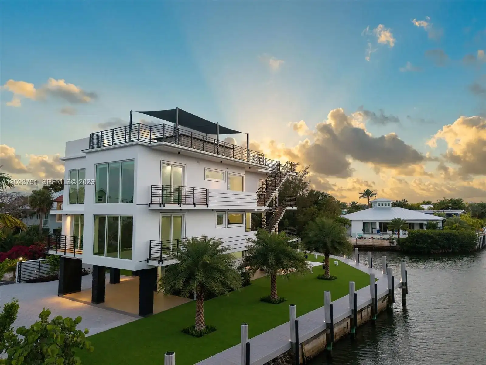 265 Pueblo St, Tavernier FL 33070 photo 2