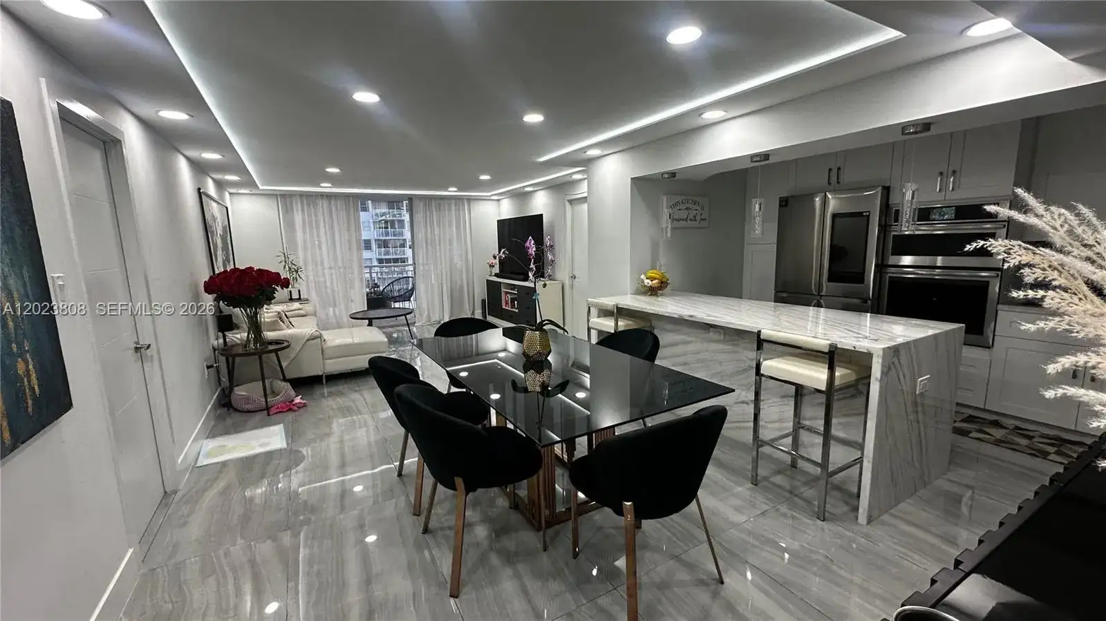 18041 Biscayne Blvd # 702, Aventura FL 33160 photo 2